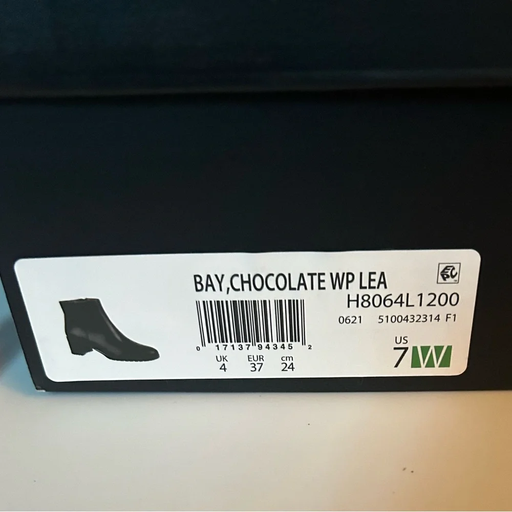 Naturalizer Woman’s Chocolate Waterproof Boots Size 7W NEW - Picture 8 of 9